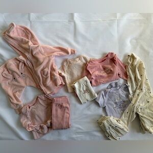 Carter's Baby Girl 10 piece bundle (size 3 month)